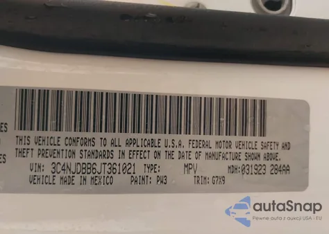 2018 Jeep Compass Latitude 4X4 из США, поврежденный, VIN 3C4NJDBB6JT361021